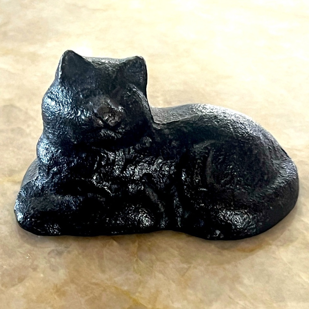 Cast iron cat kitty black paint. Heavy for size. Paperweight
